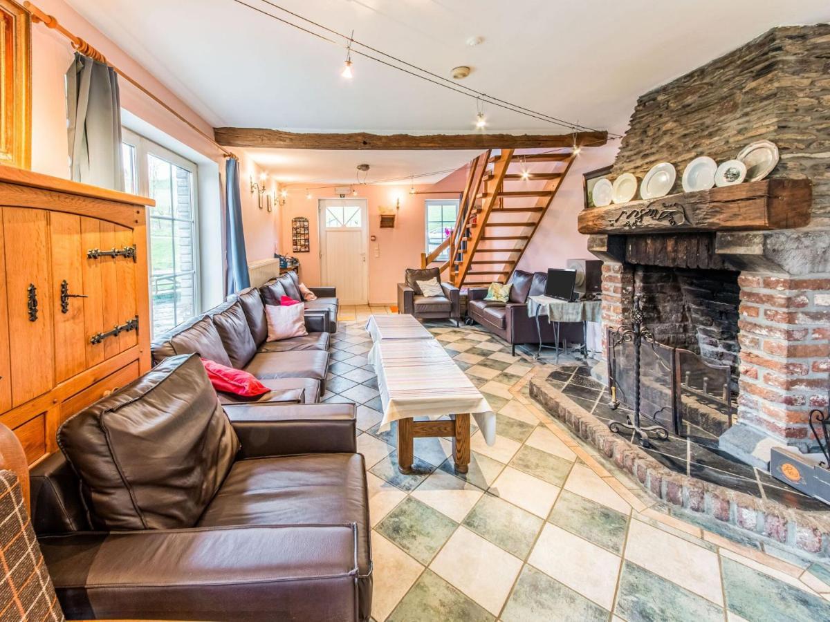 Beautiful Farmhouse In Brisy With Sauna Buitenkant foto