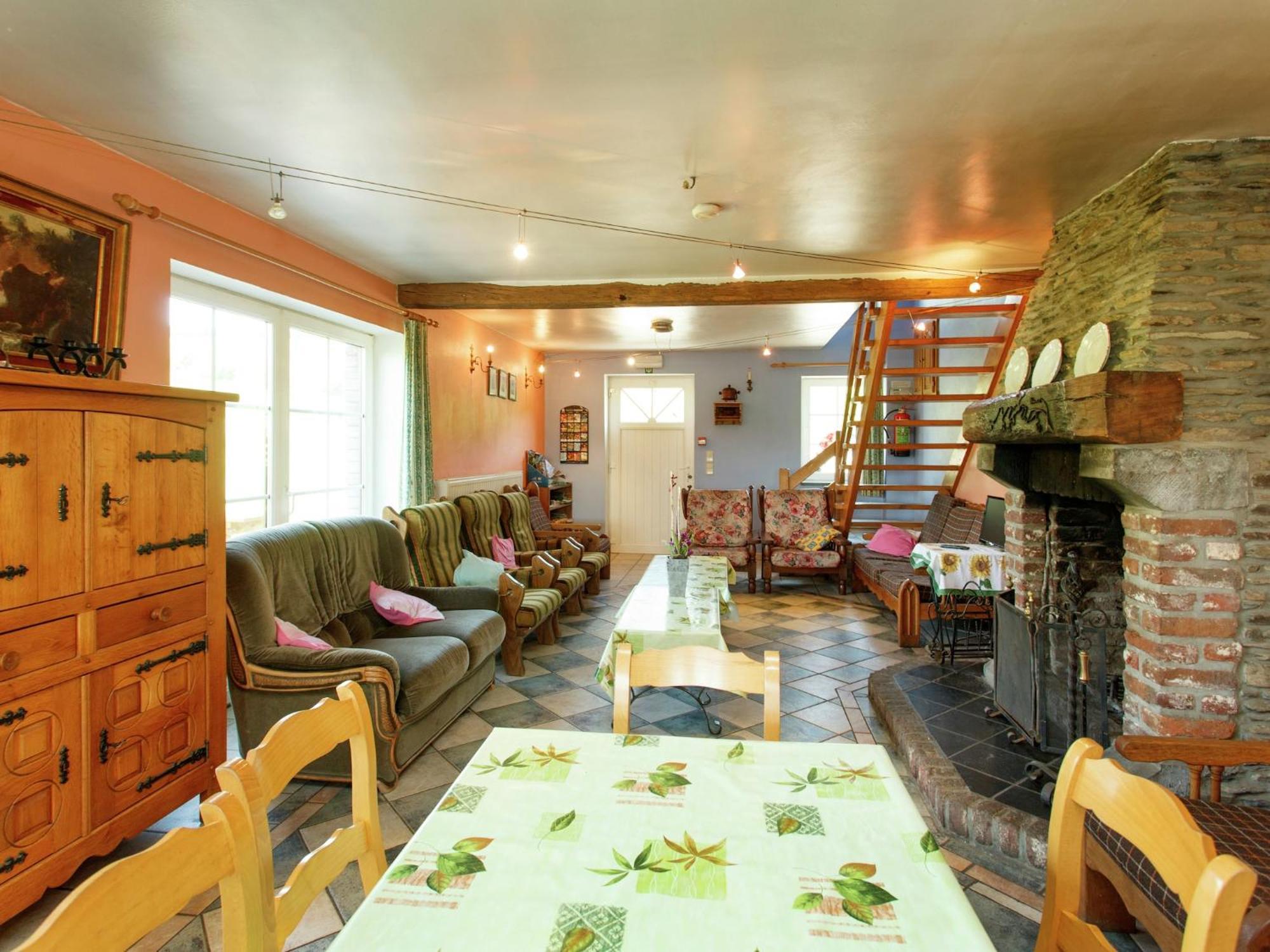 Beautiful Farmhouse In Brisy With Sauna Buitenkant foto